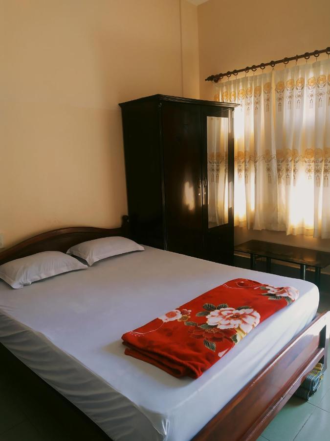 Nha Nghi Minh Quan Hotel Ха Тени Екстериор снимка