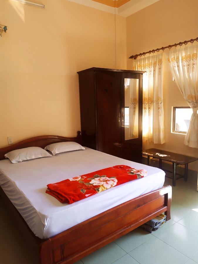 Nha Nghi Minh Quan Hotel Ха Тени Екстериор снимка